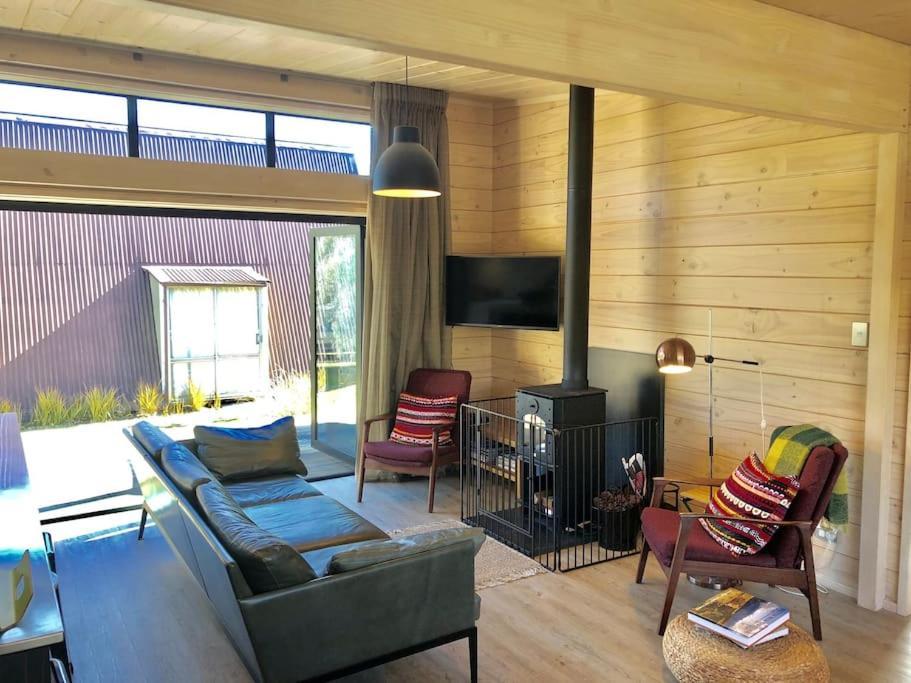 Modern Kowhai Cottage Wanaka Bagian luar foto